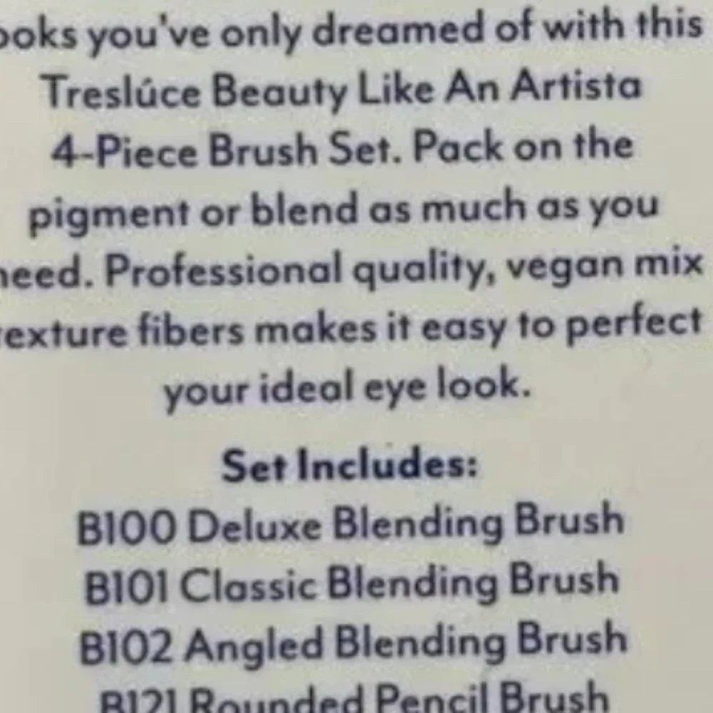 TRESLUCE BEAUTY By Becky G Like An Artista 4Pcs Brush Set